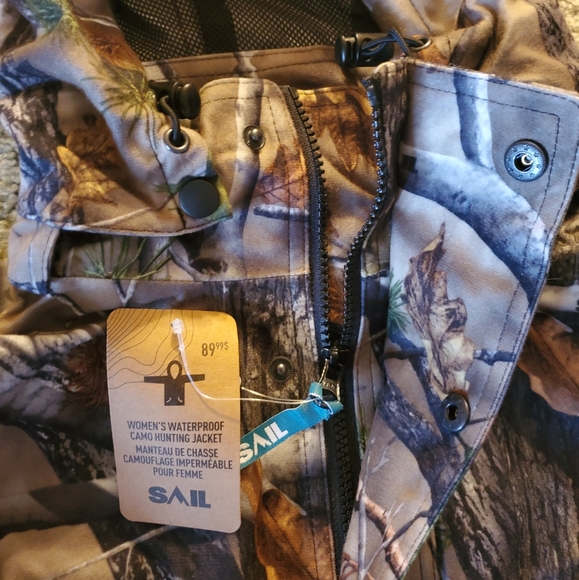 Camouflage waterproof jacket - Picture 3 of 4